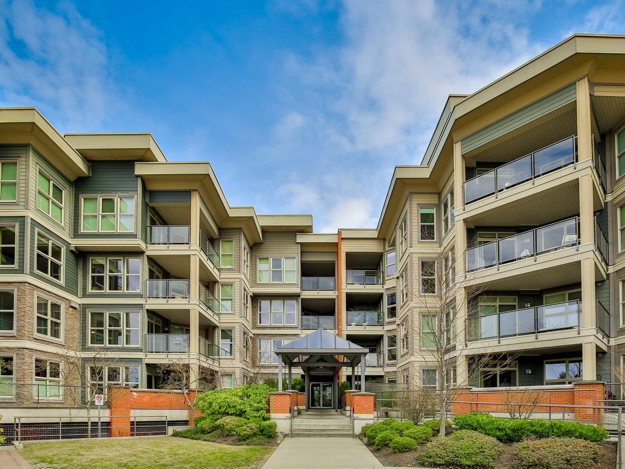 114-6310 McRobb Ave
