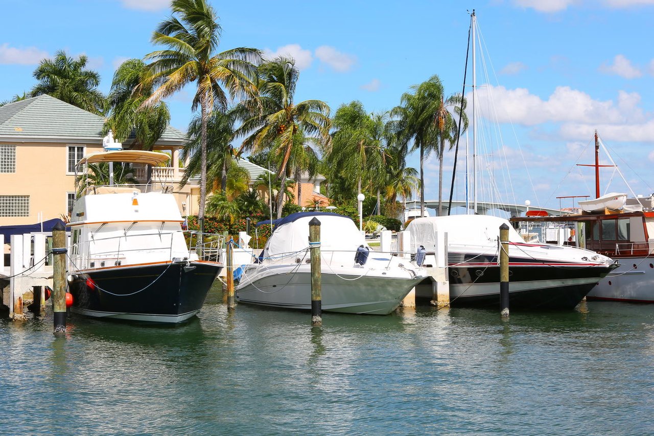 682 Mourning Dove Dr