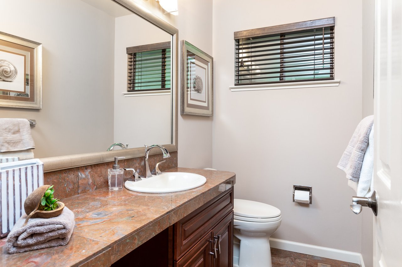 Fabulous single-story home located on the Westside of Alamo