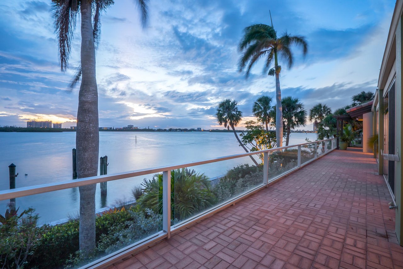 682 Mourning Dove Dr