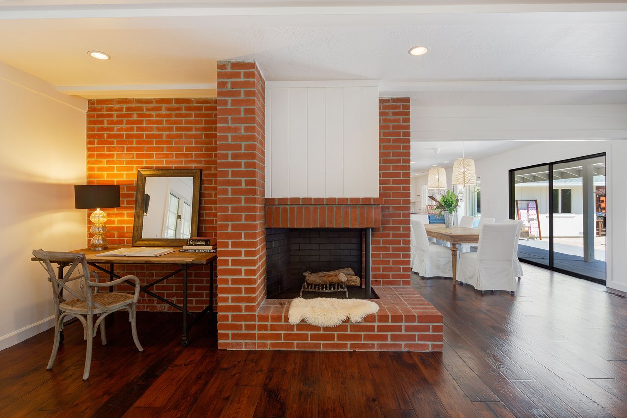 39 Dutch Valley Lane, San Anselmo