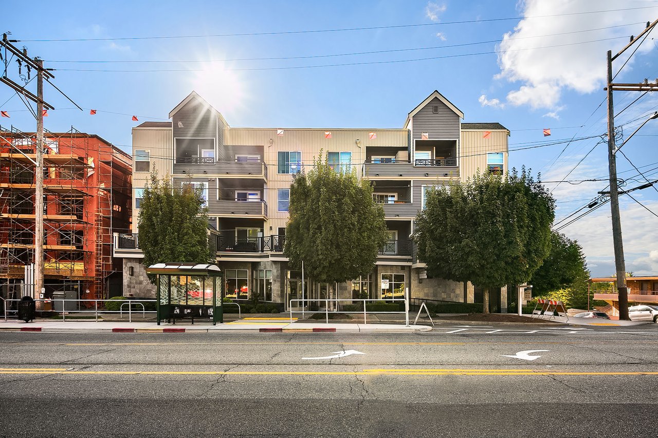 9057 Greenwood Ave N, # 408