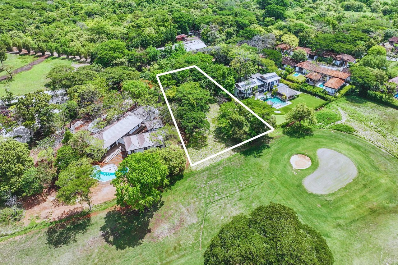 Rare Golf Front Estate Parcel | No HOA | 5,000m² in Hacienda Pinilla
