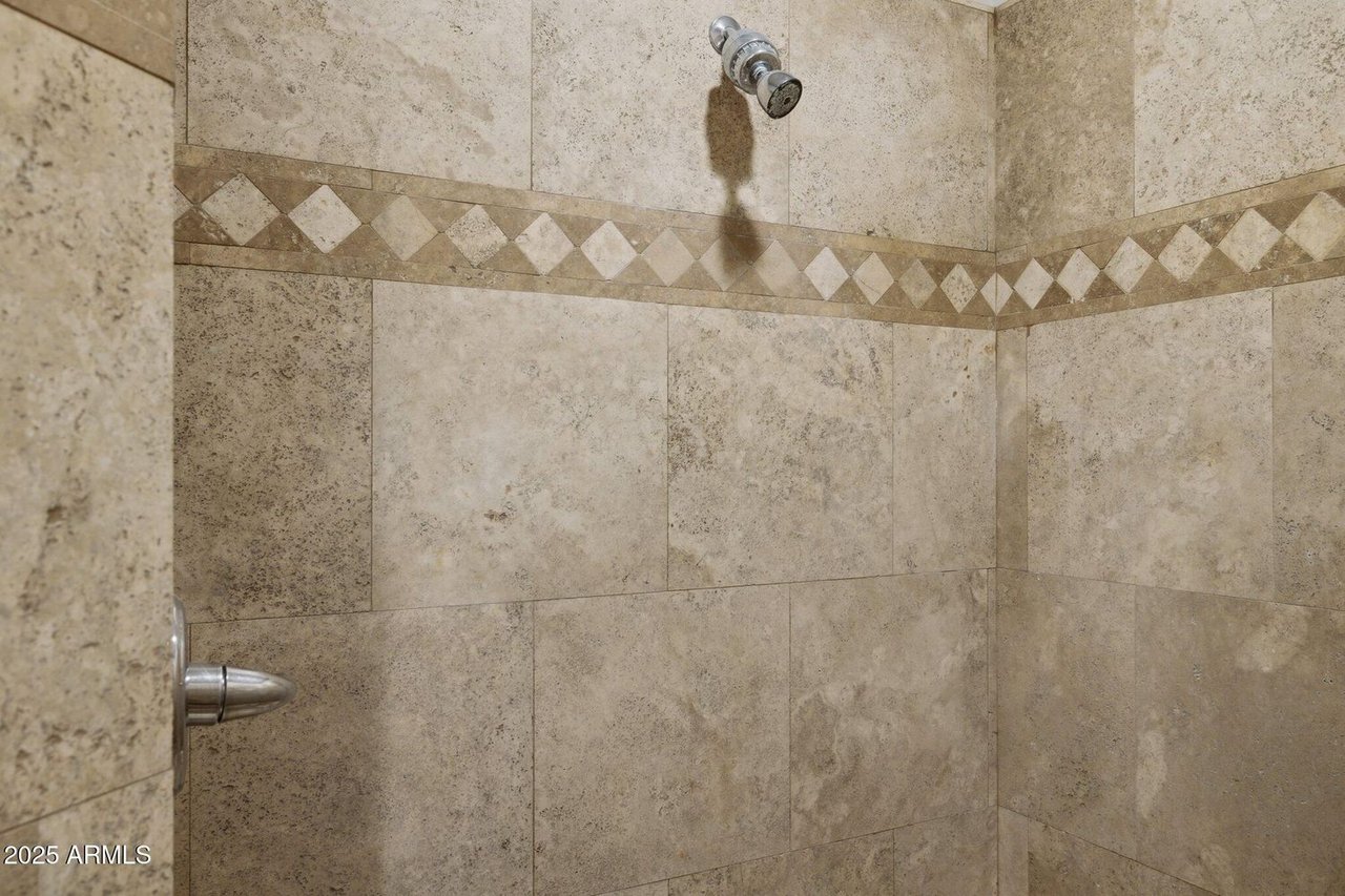 3731 E Halifax Cir 85205