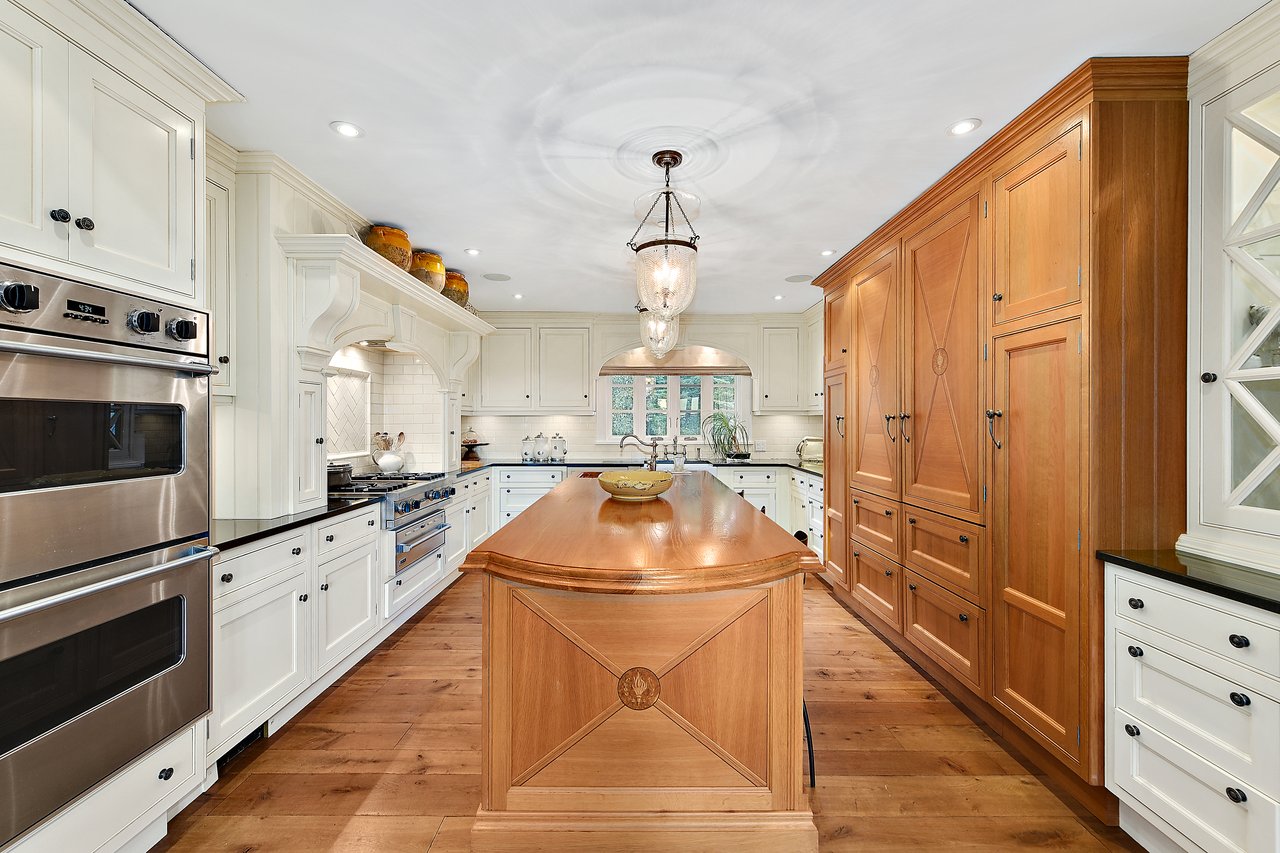 16 Whippoorwill Road