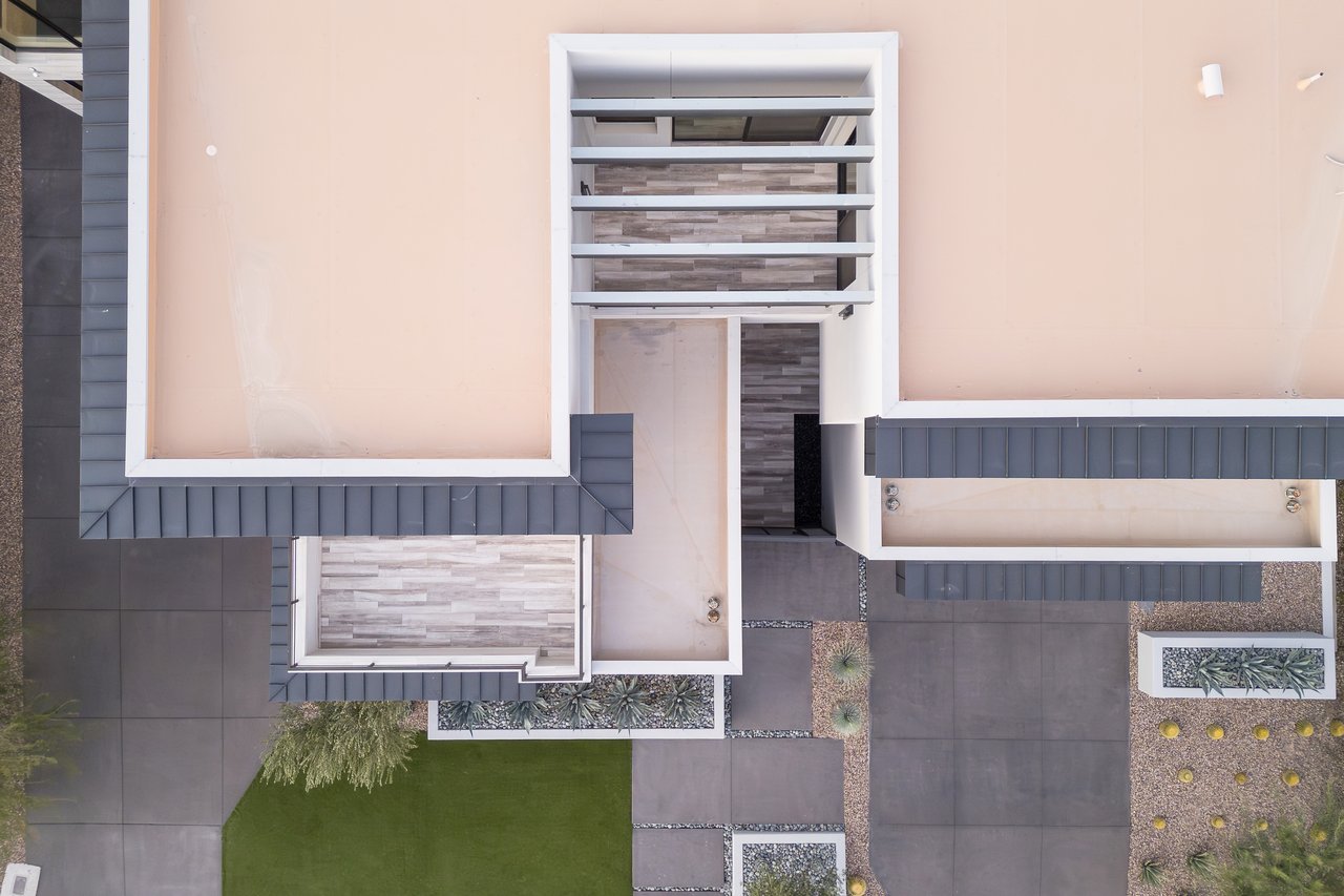 34 Sun Glow Ln, Las Vegas, NV 89135