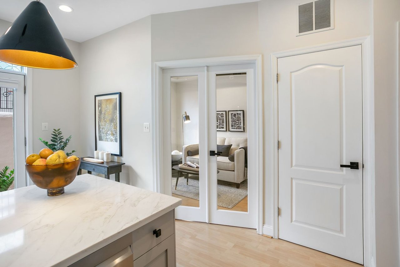 27 Logan Cir NW, Unit 5