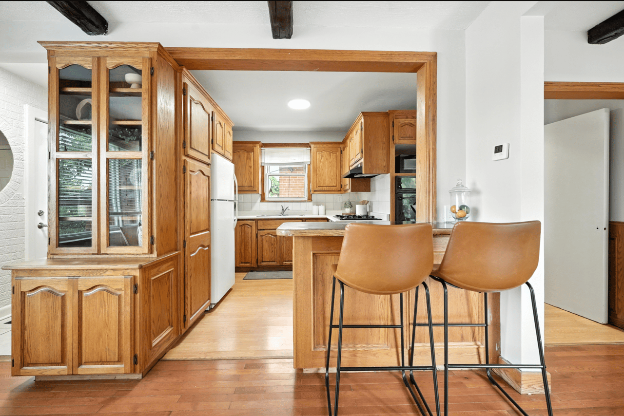 2975 Weston Road
