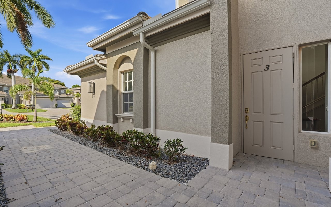 9250 Triana Ter #203