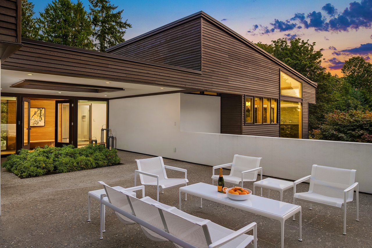 4343 W McLaren Street