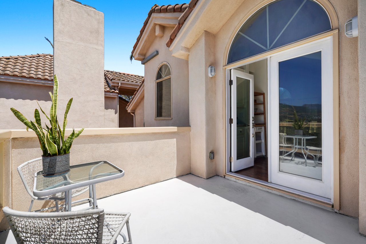 Malibu Guest House For Lease