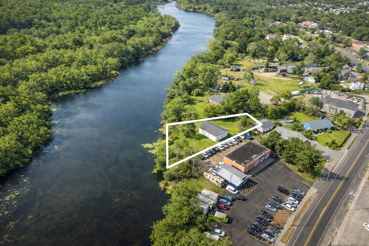 1161 West Main Street Riverhead