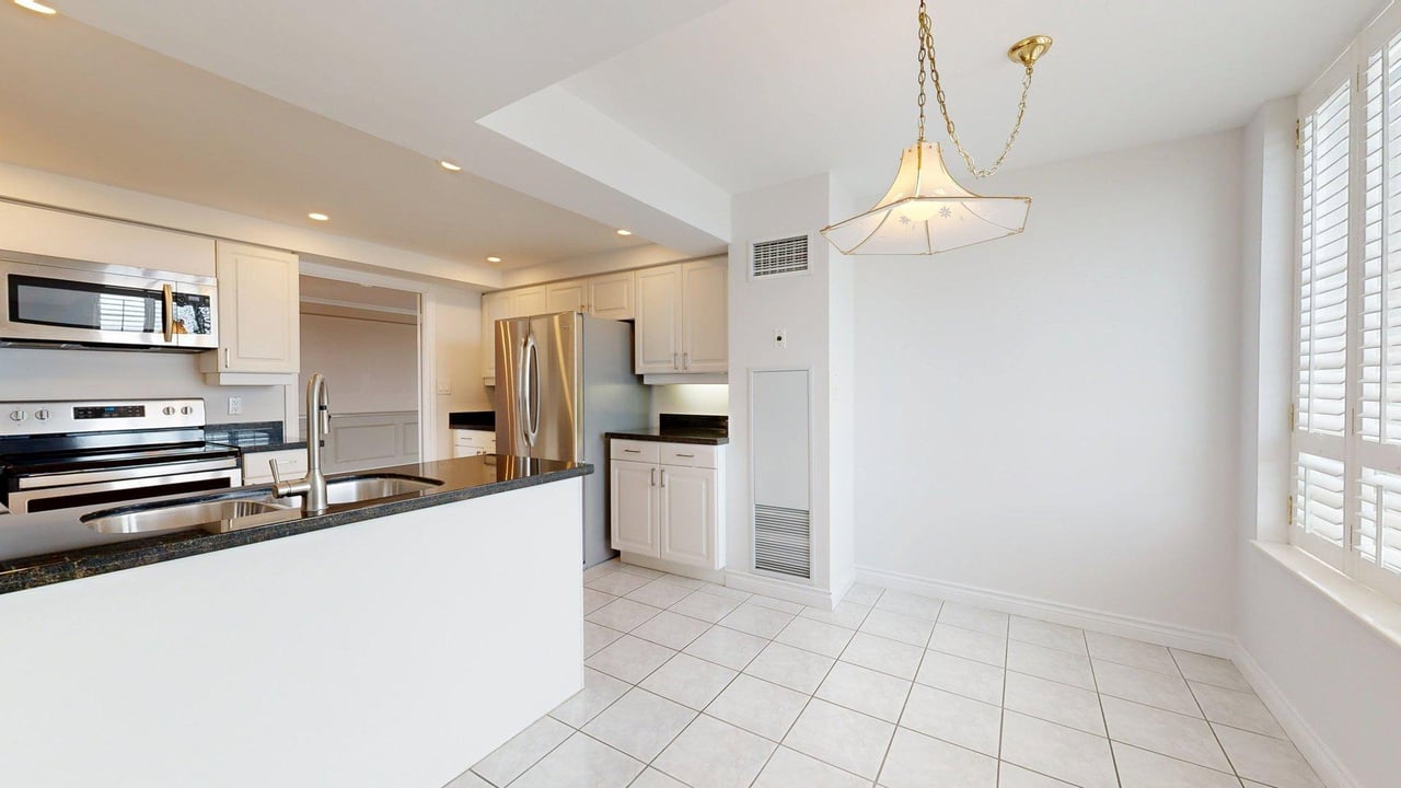 850 Steeles Avenue W Unit: 709