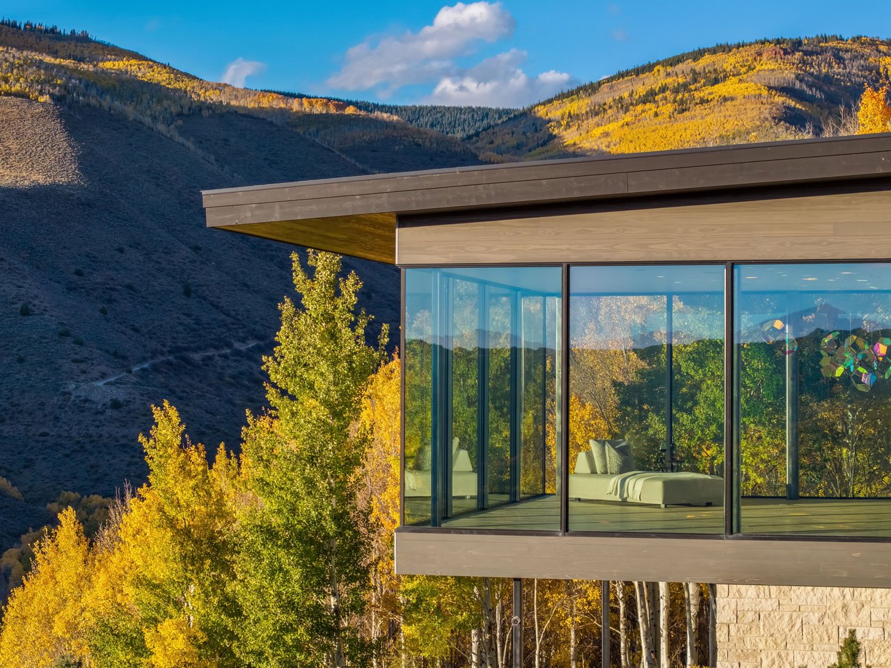 4380 June Point, Avon