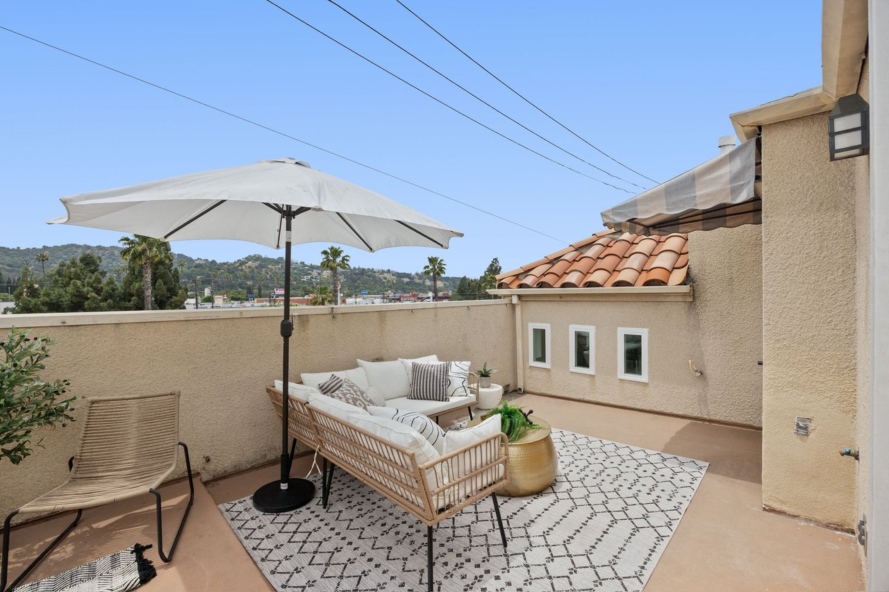 12060 Hoffman St. Unit 305,Studio City