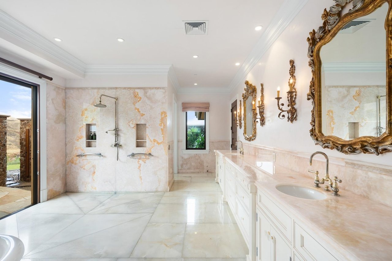 MAUI - LAHAINA - MAKILA NUI - 6,640 SQ FT RESIDENCE  52 ACRES OCEAN VIEW ESTATE - $11,500,000
