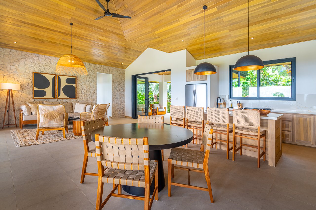 Casa Otra Vida – A Private Jungle Retreat with Ocean Views & Off-Grid Luxury