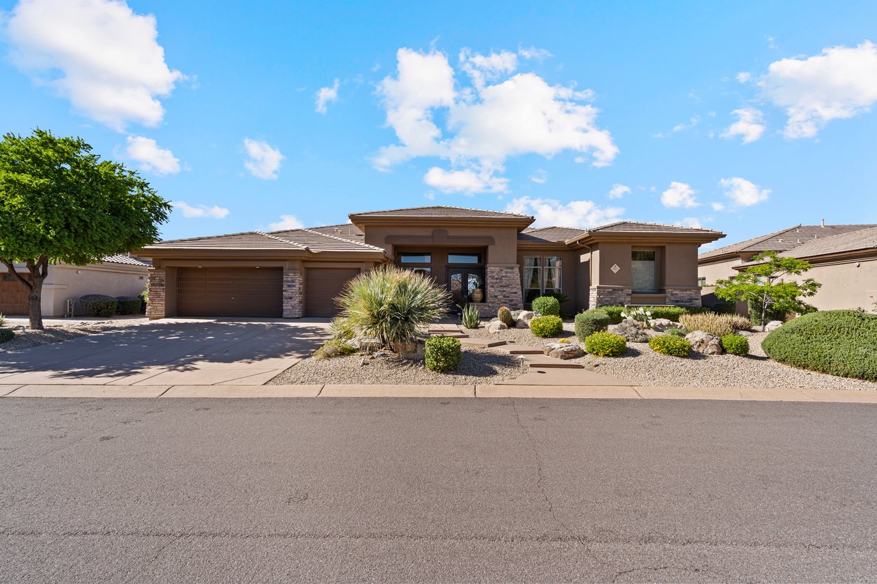 9812 E ROADRUNNER Drive