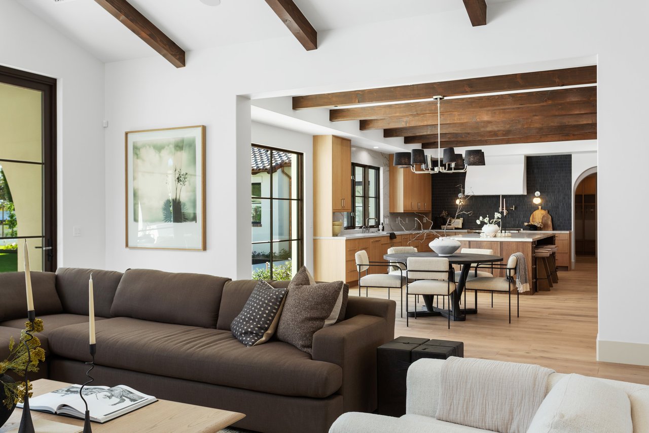 4605 E ROCKRIDGE Road