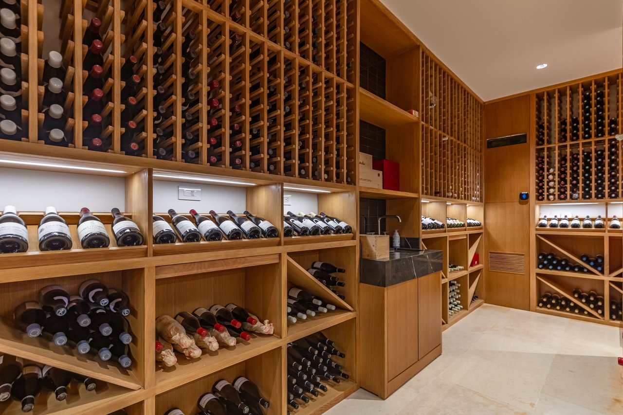 618 N Beverly Dr, Beverly Hills 