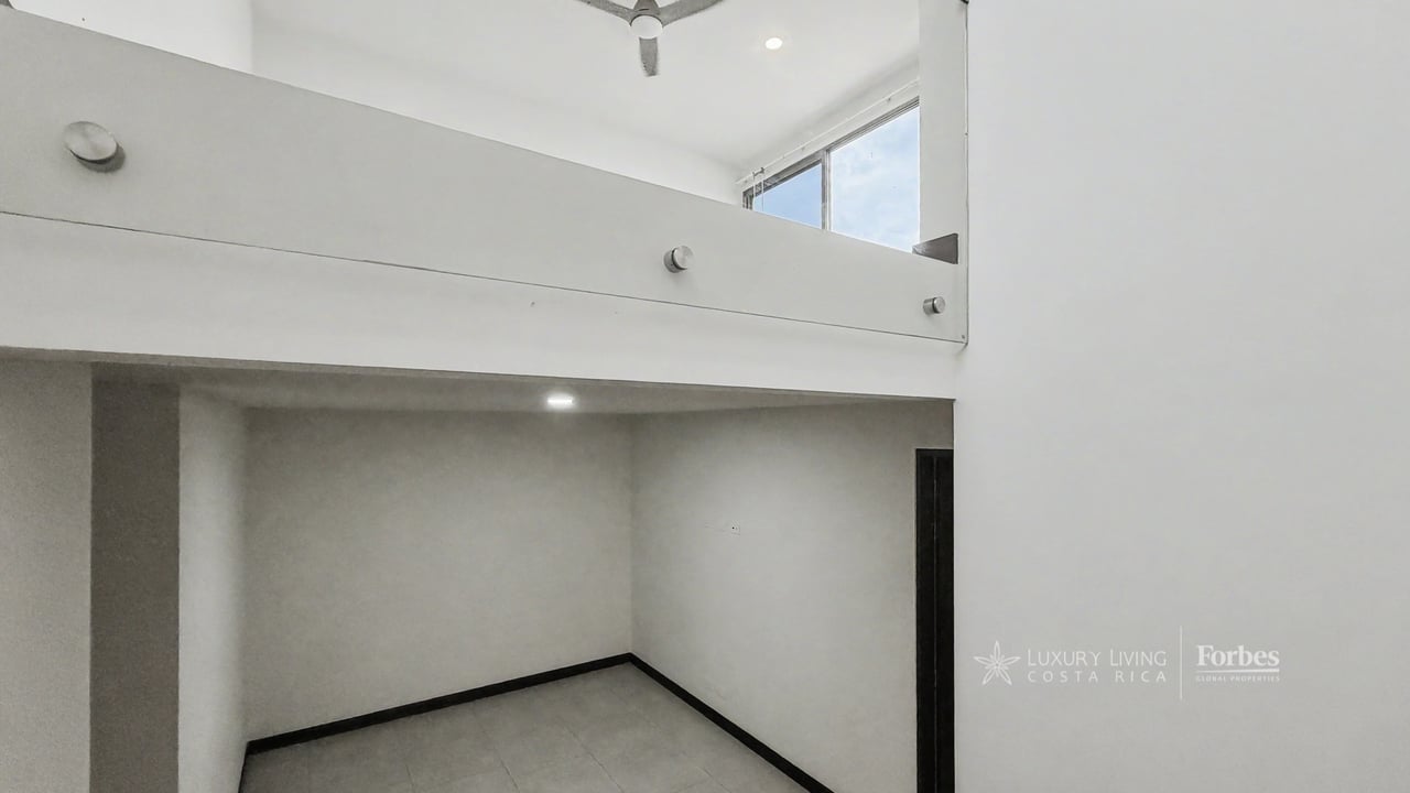 21480 - House, 3 bedrooms, office, terrace, pool, gated community, Escazú