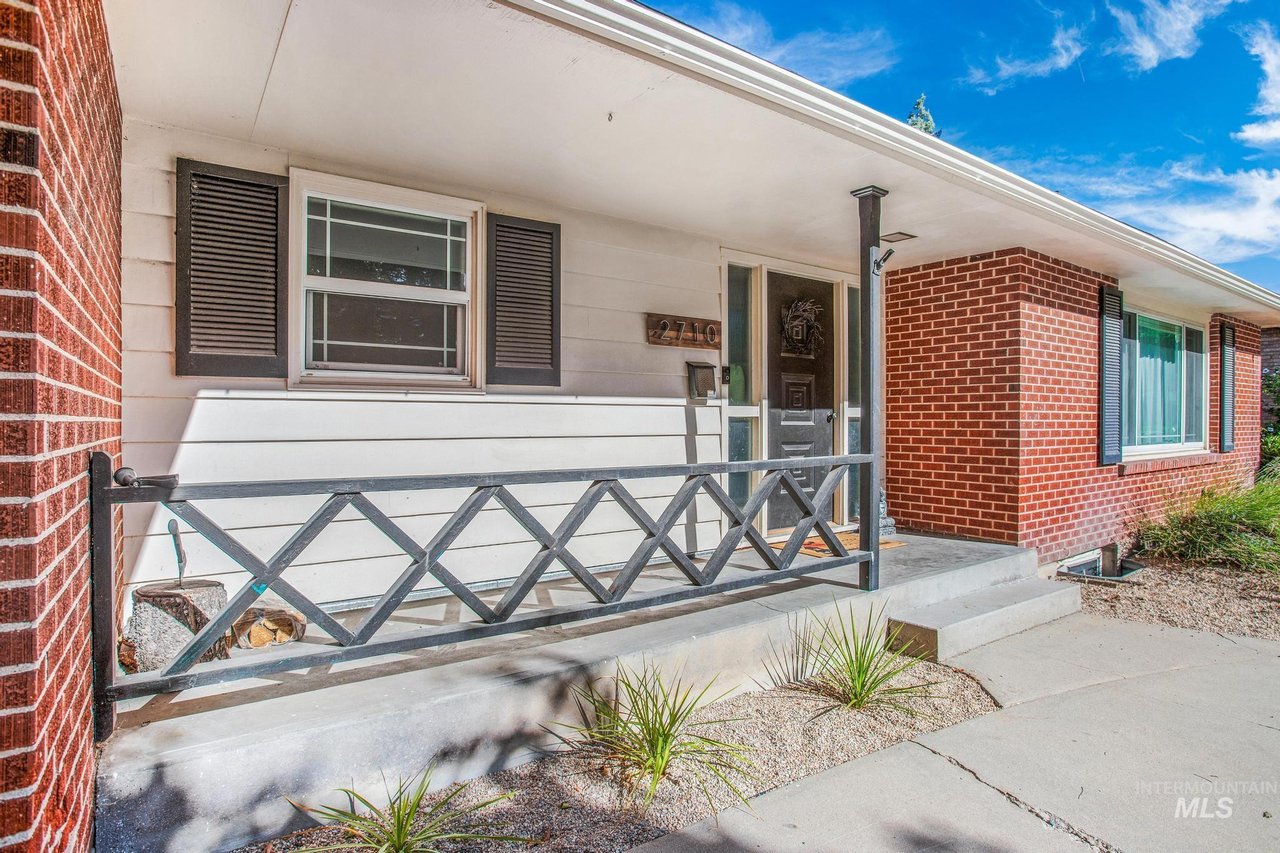 Midcentury Rancher in Winstead Park