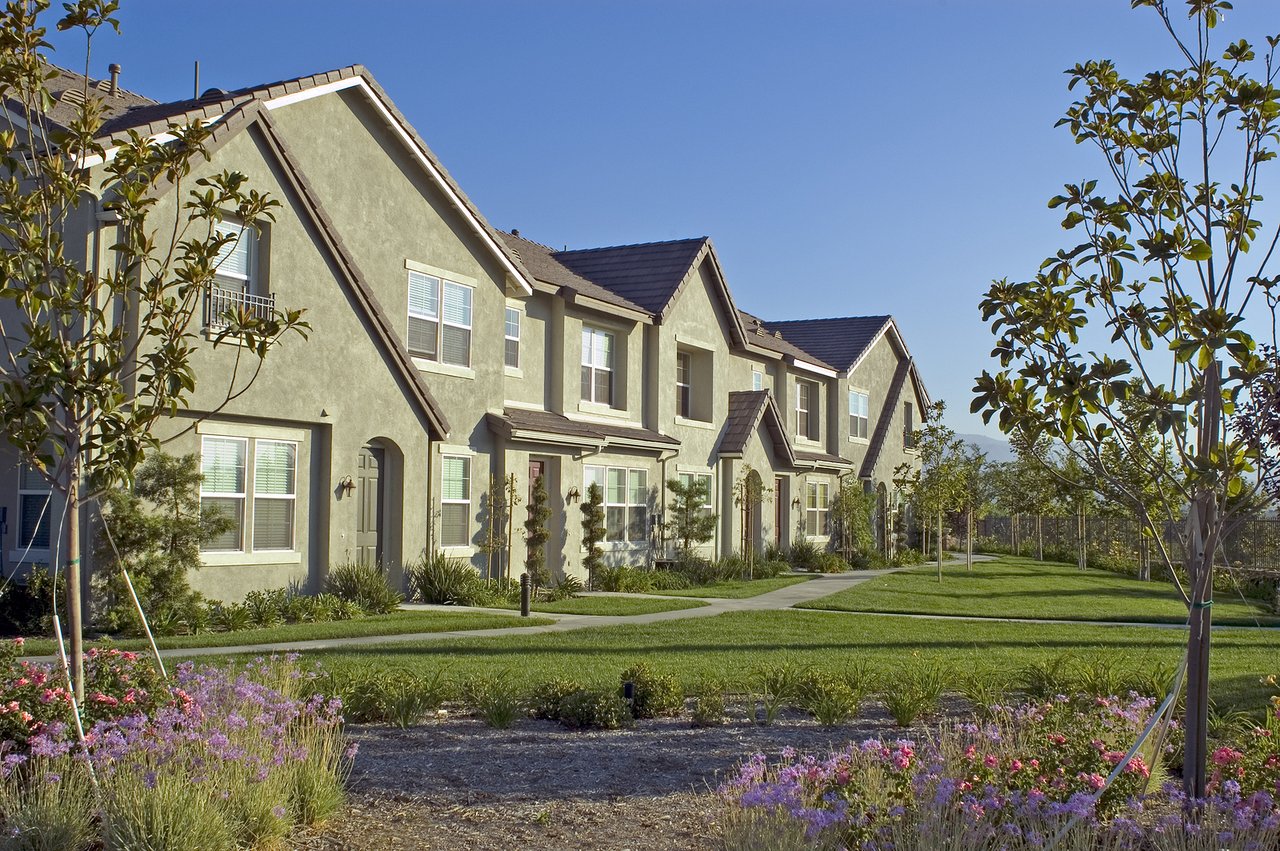 Investment Potential: Attached vs Detached Family Homes