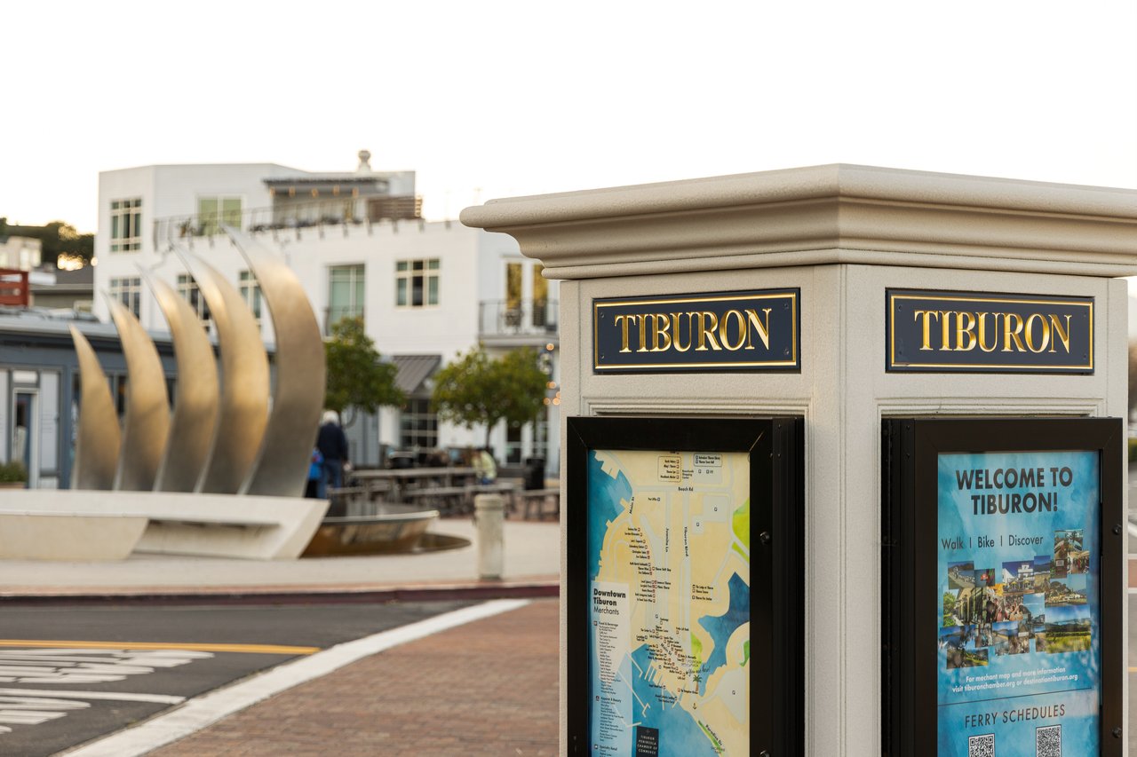 Luxury Condo with Sweeping Bay Views