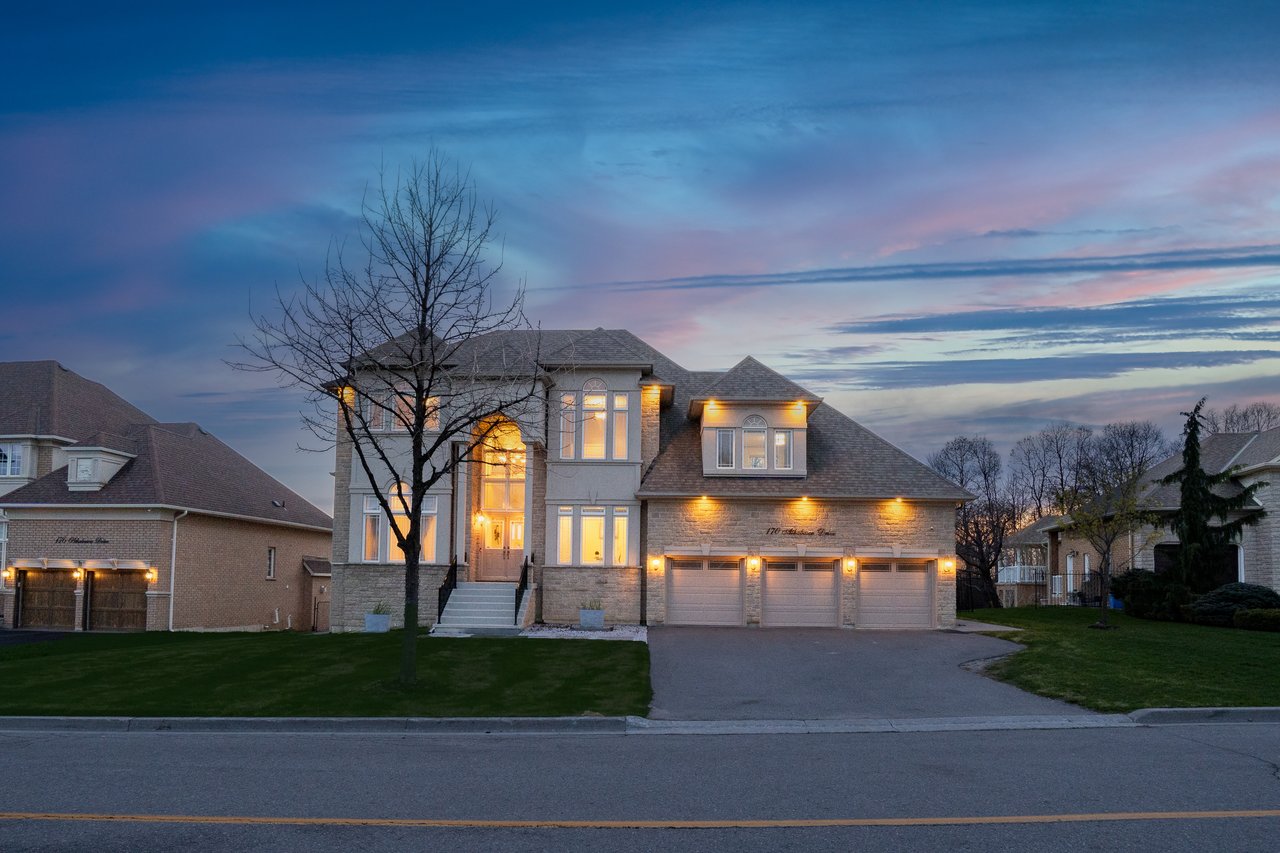 170 Athabasca Dr, Maple Ontario