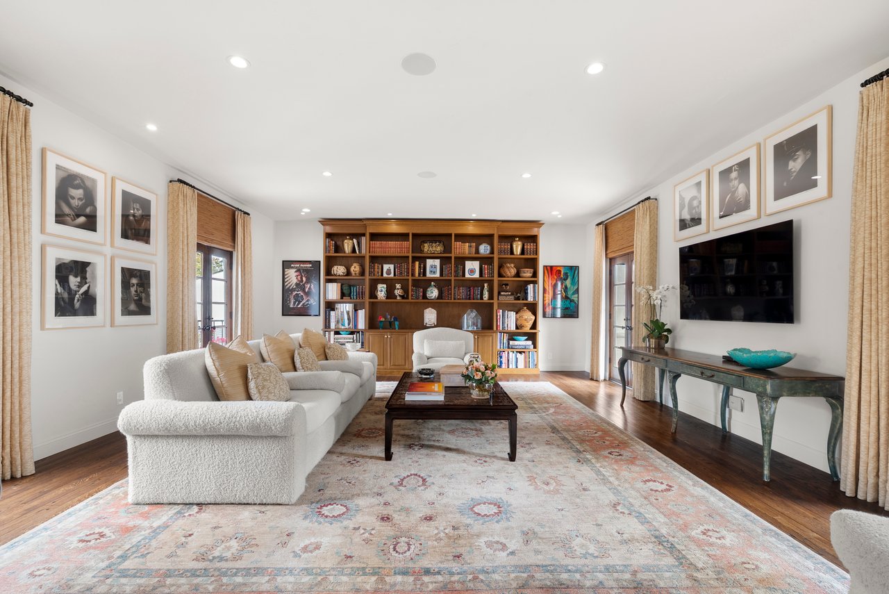 365 Comstock Ave