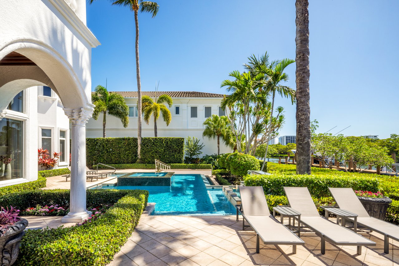 Palm Beach Gardens Waterfront Compound | 200' Deepwater Dockage | Harbour Isles