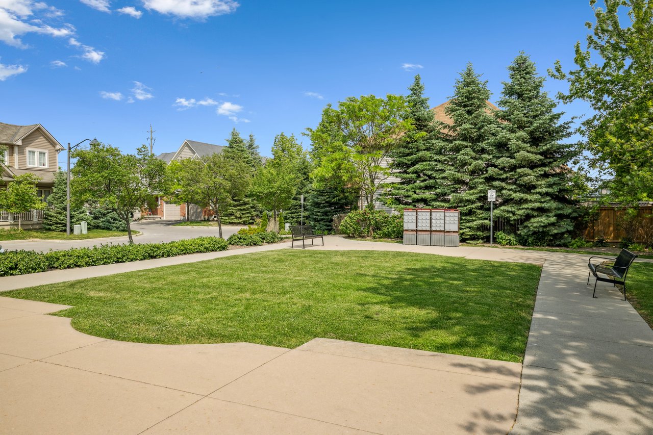 Freehold Townhouse on Quiet Court