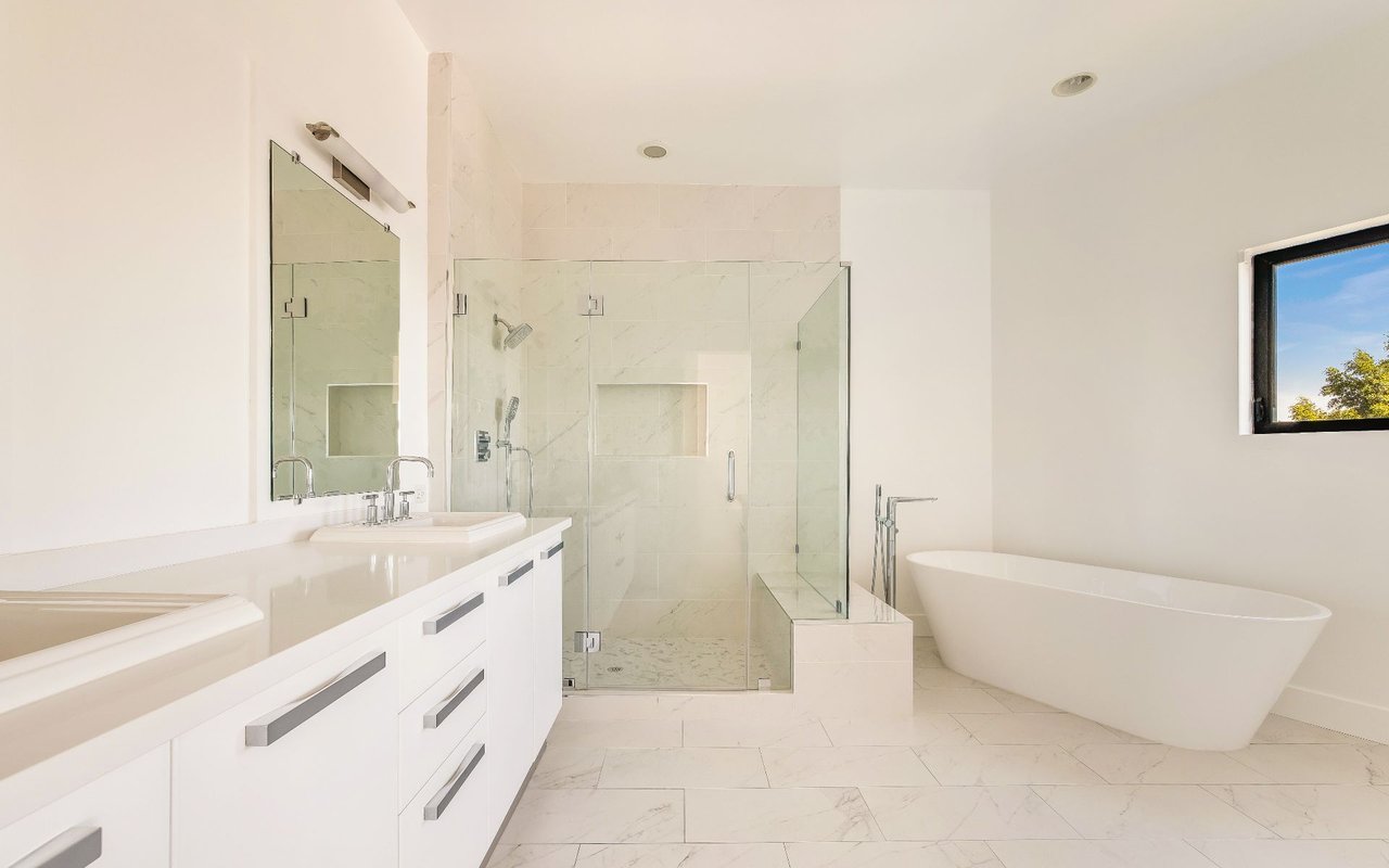 8788 Shoreham Dr Unit: PH43