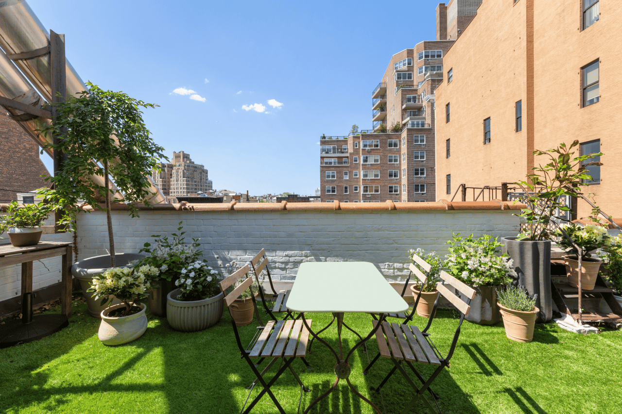 15 JONES Street 6A