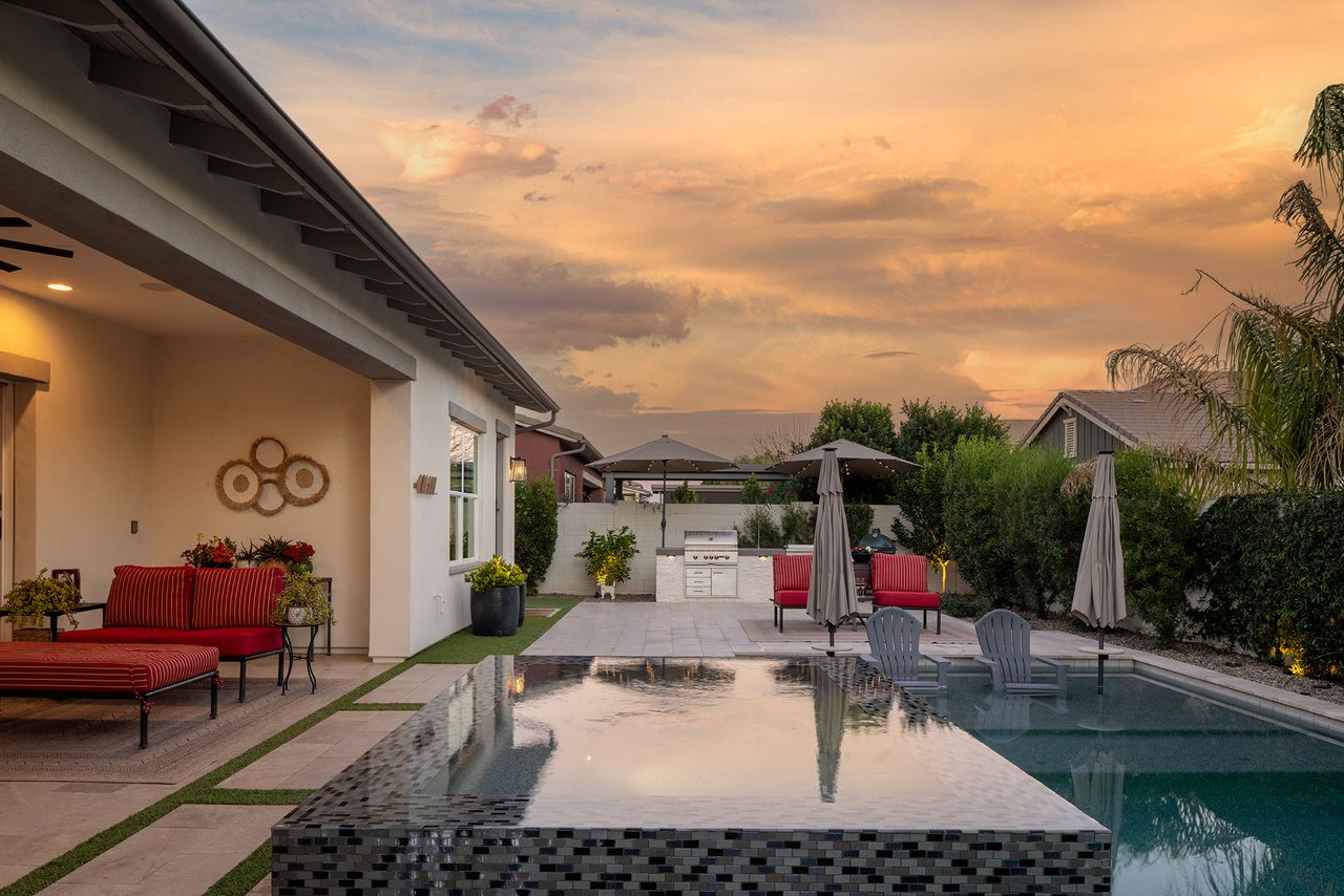 3405 E BLOOMFIELD Parkway