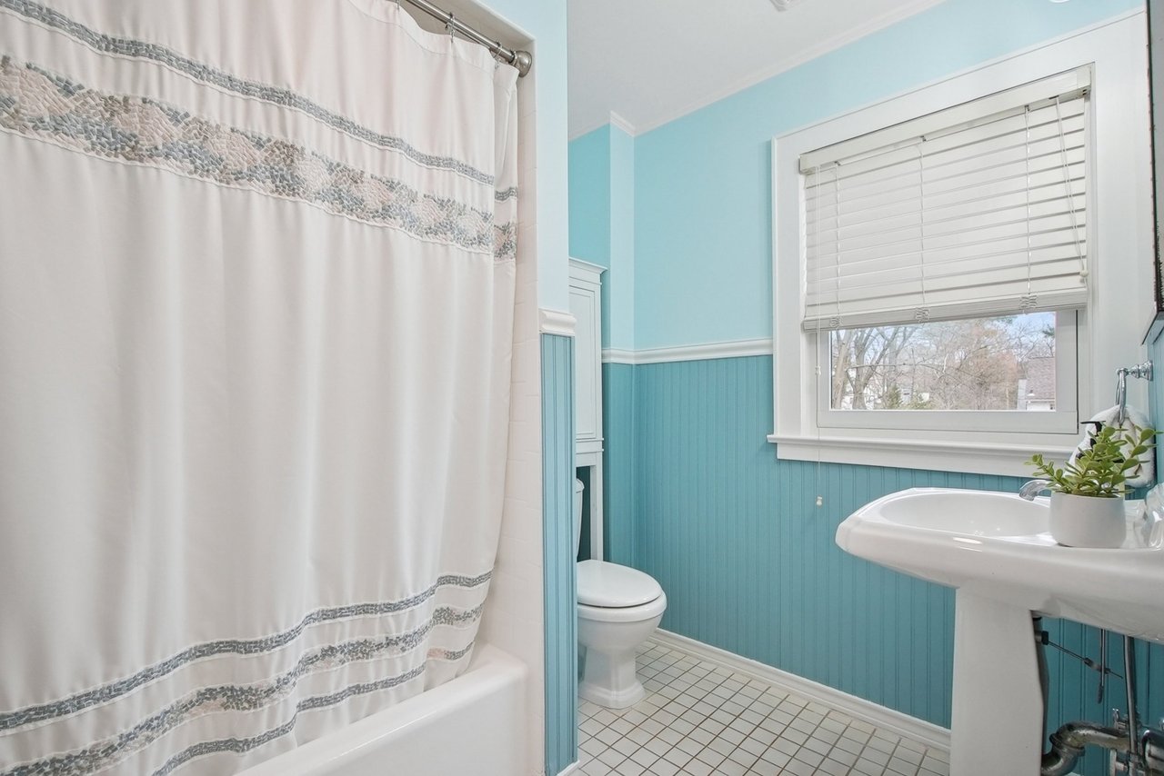 39 Collinwood Rd