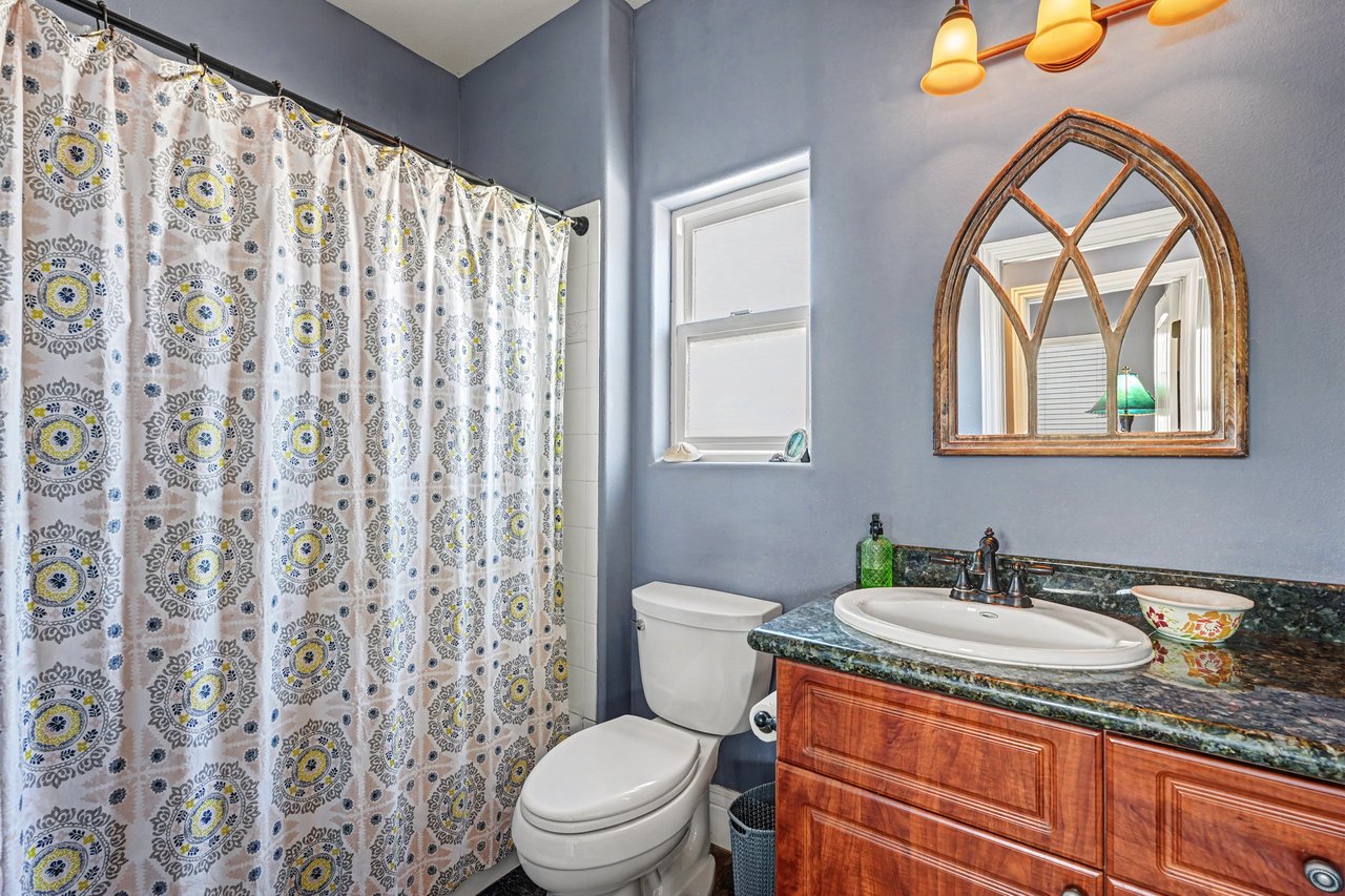 40801 Avenida La Cresta
