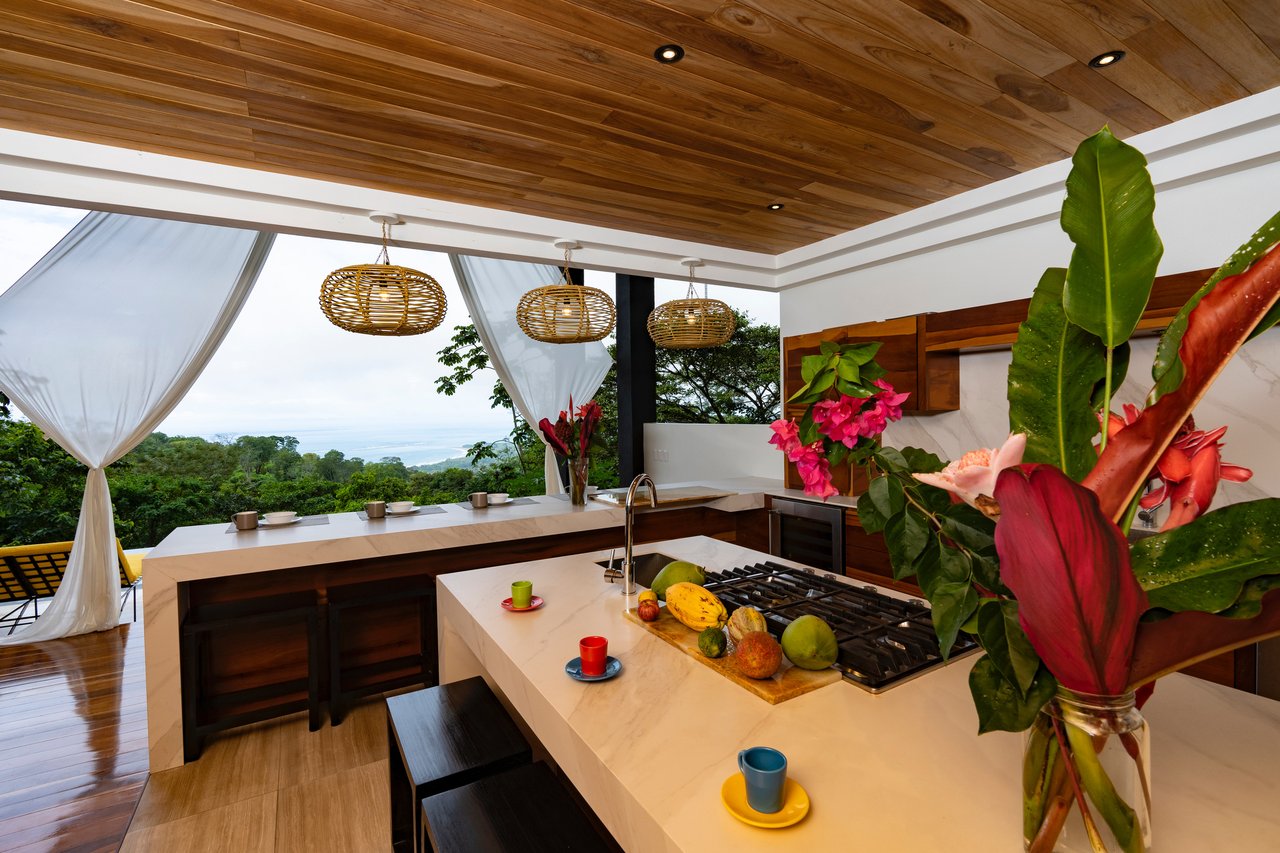 Beauty Villa- Ocean View in Uvita