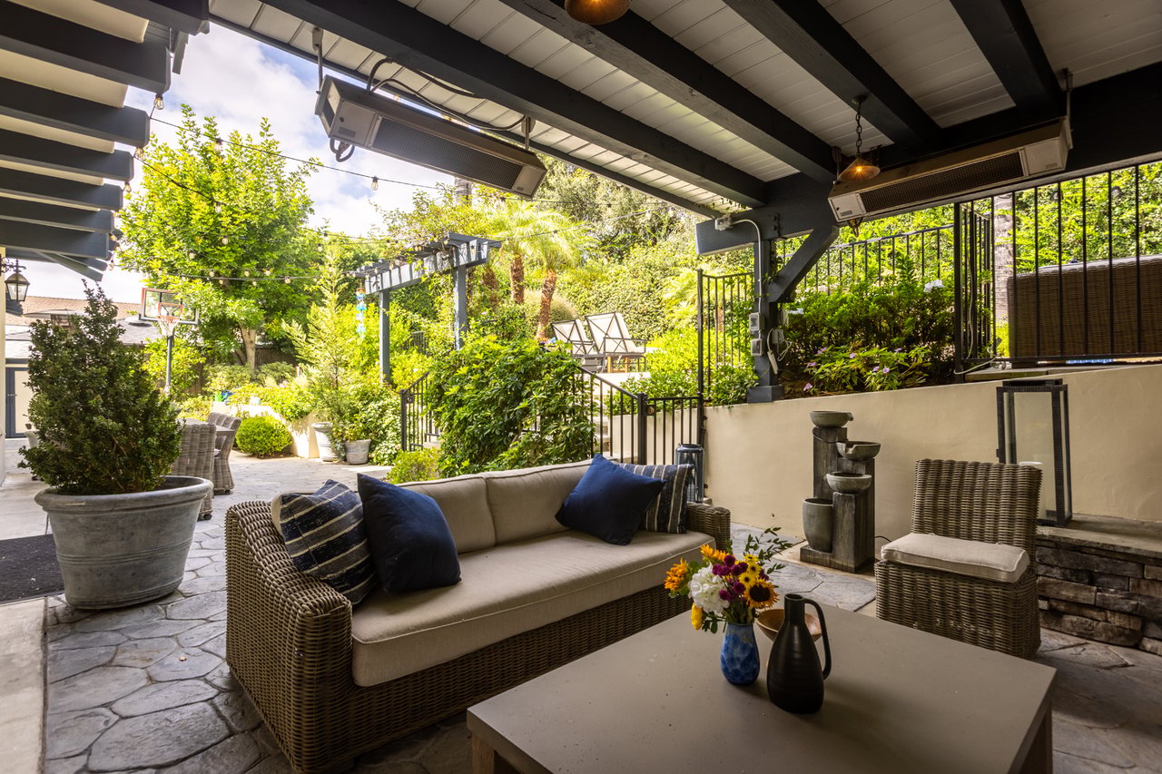 1935 Lyans Dr, La Cañada Flintridge