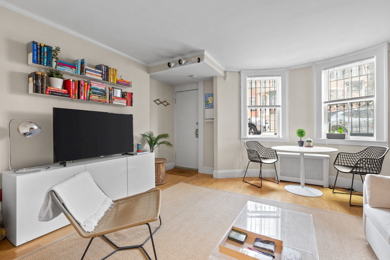 15 Dartmouth Street, Unit A