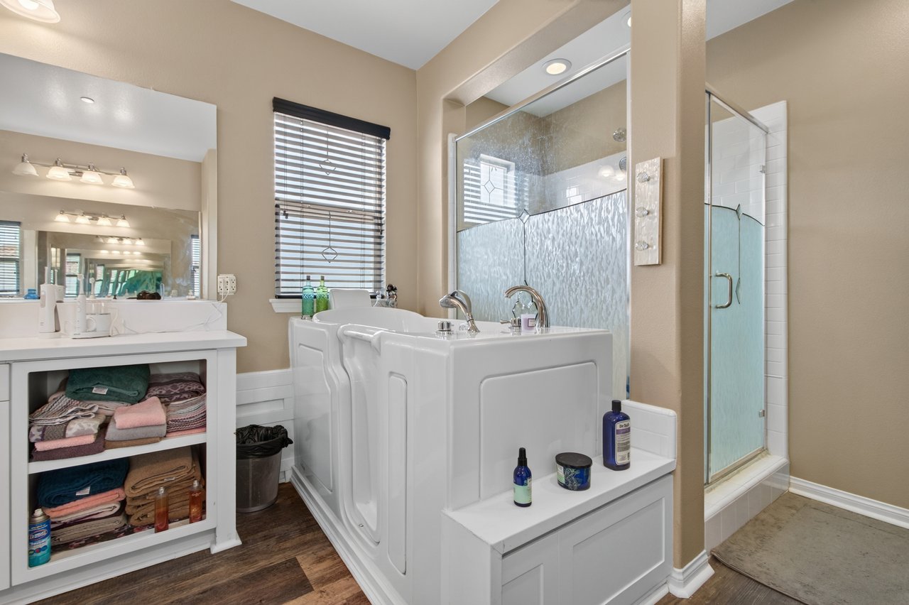 27867 Huron Ct