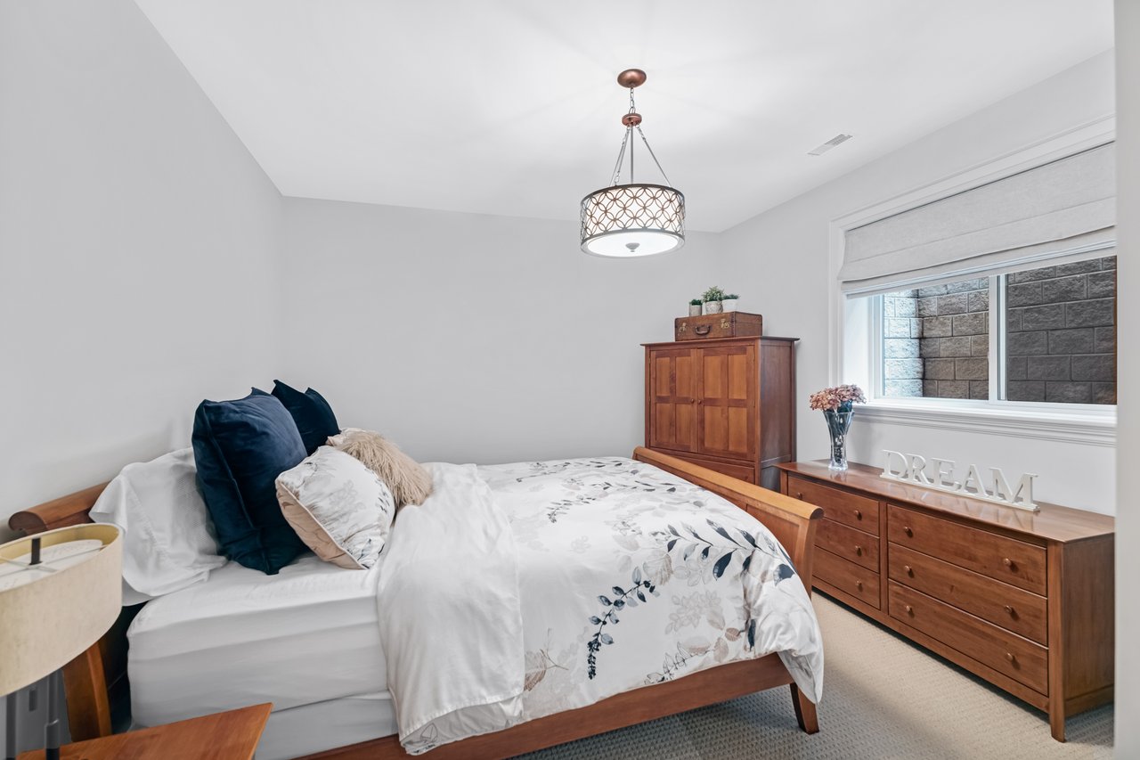 17 Wenonah Dr