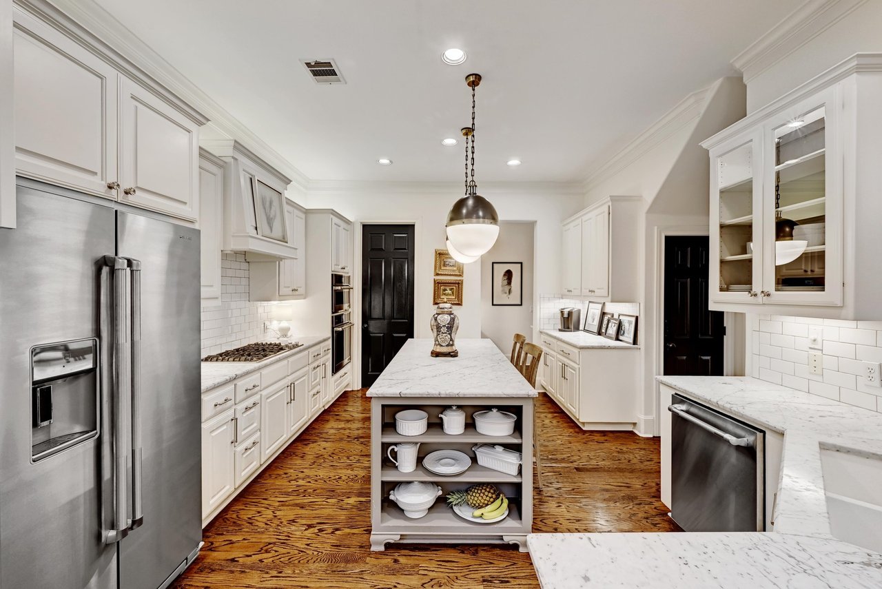 2100 Rue De St. Germaine