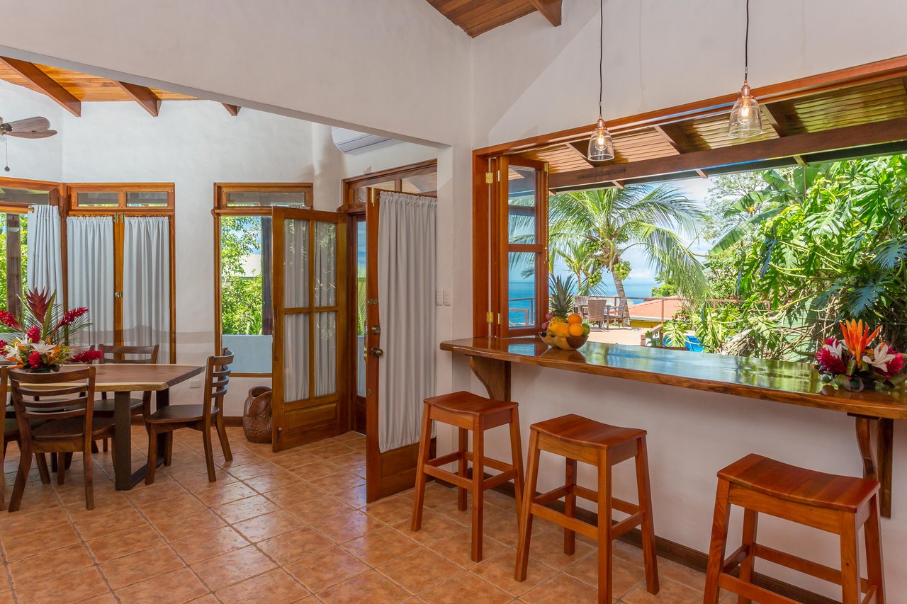 4 Bedroom Ocean View Home in Manuel Antonio, Villa Natura