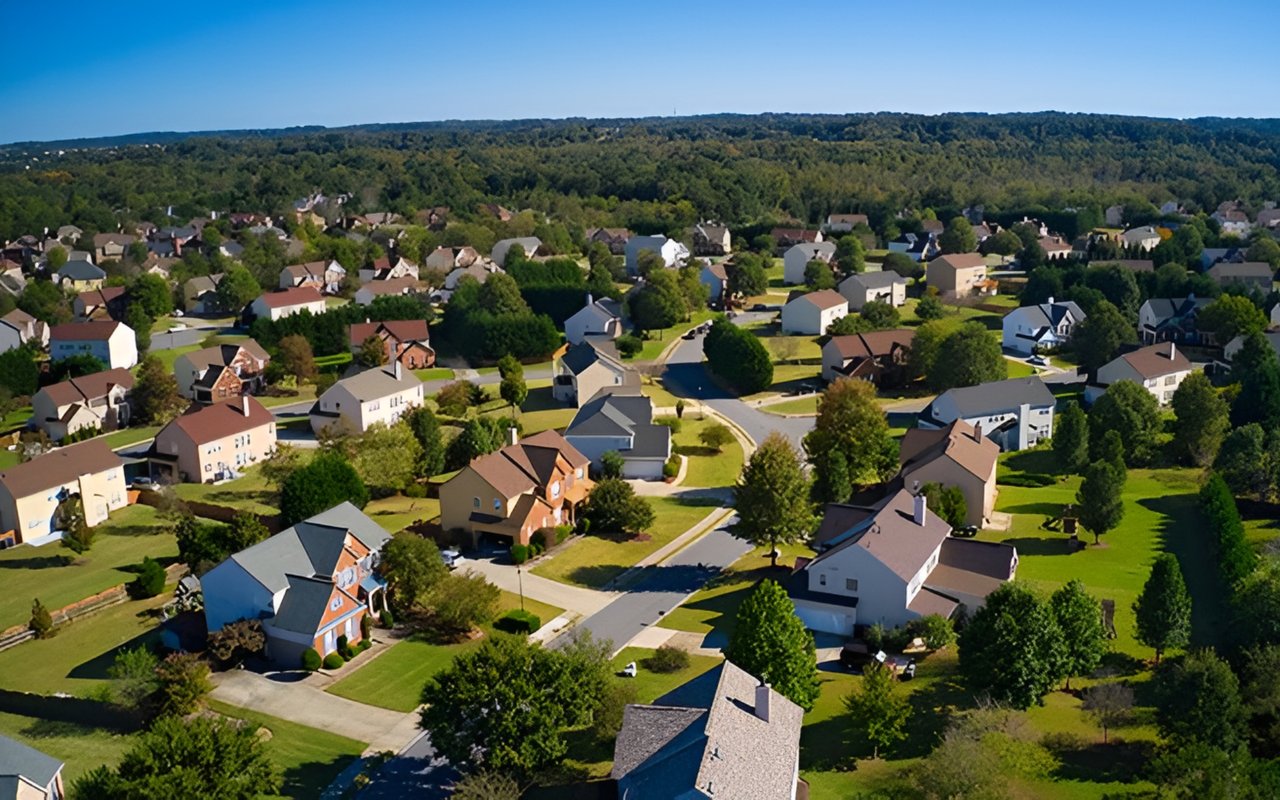 Why Home Prices Aren’t Actually Flat
