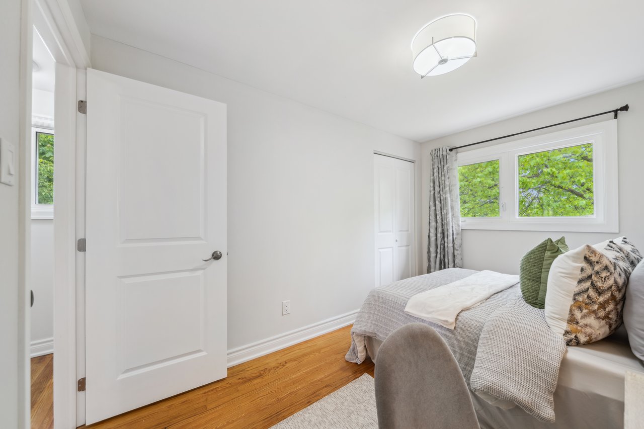 150 Orchard Heights