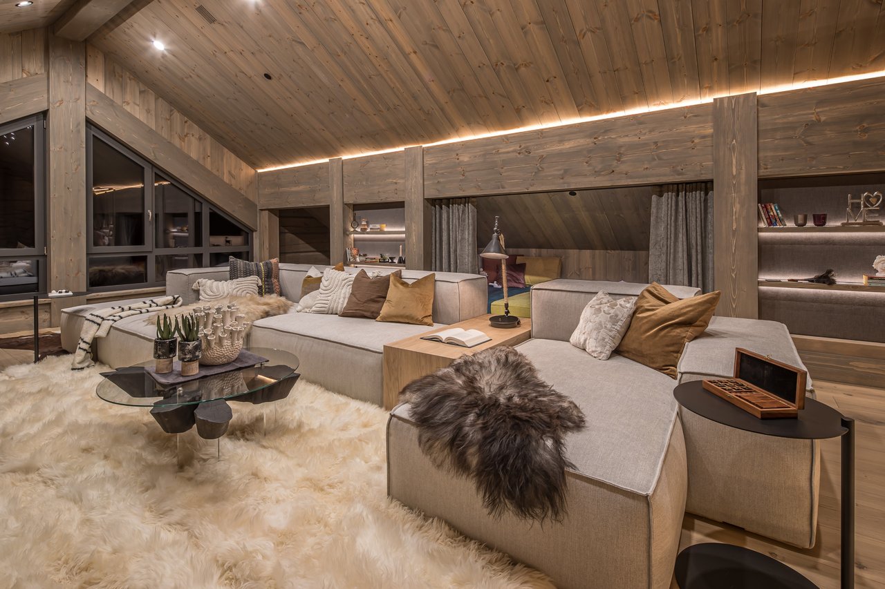 2673 Ousel Falls Road