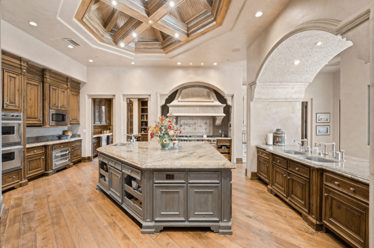 25751 Elena Rd, Los Altos Hills, CA 94022