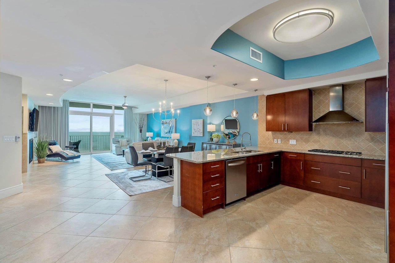 Turquoise Place