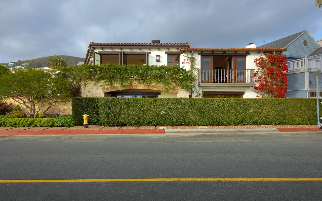 1292 Cliff Drive